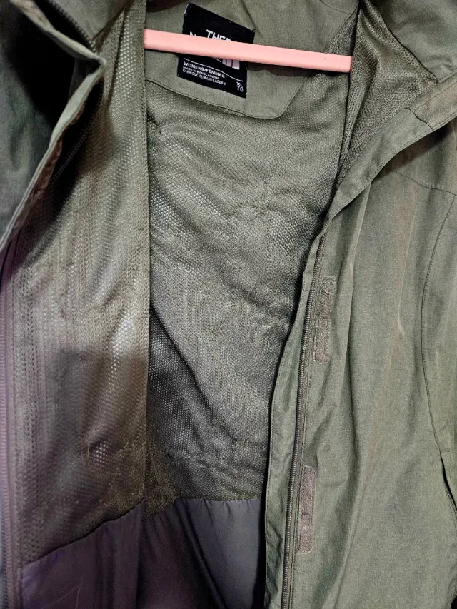 Chaqueta The North Face verde