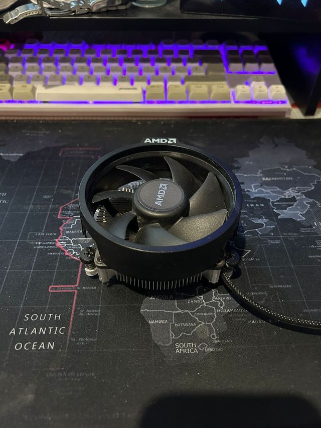 AMD Ryzen 5 1600 AF + ventilador stock – CPU PC