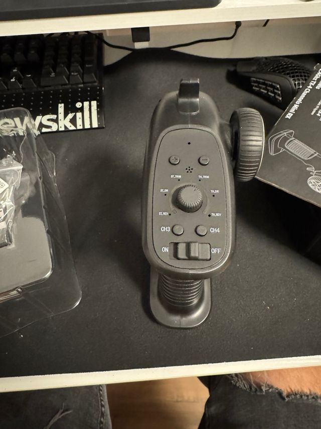 Emisora RC 4 Canales 2.4Ghz TX-4