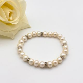 Pulsera de perlas con oro 18kt y diamantes