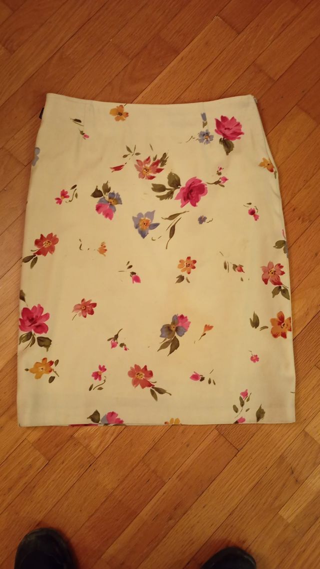 Falda beige con estampado floral Vintage