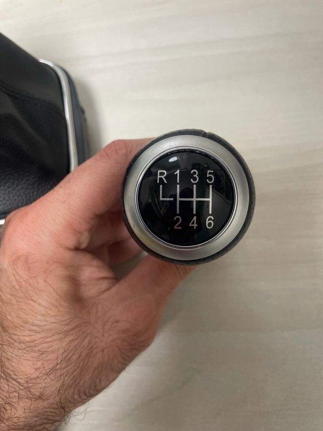 Funda Palanca Cambio Cuero GOLF 5