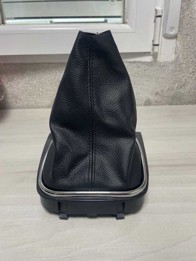 Funda Palanca Cambio Cuero GOLF 5