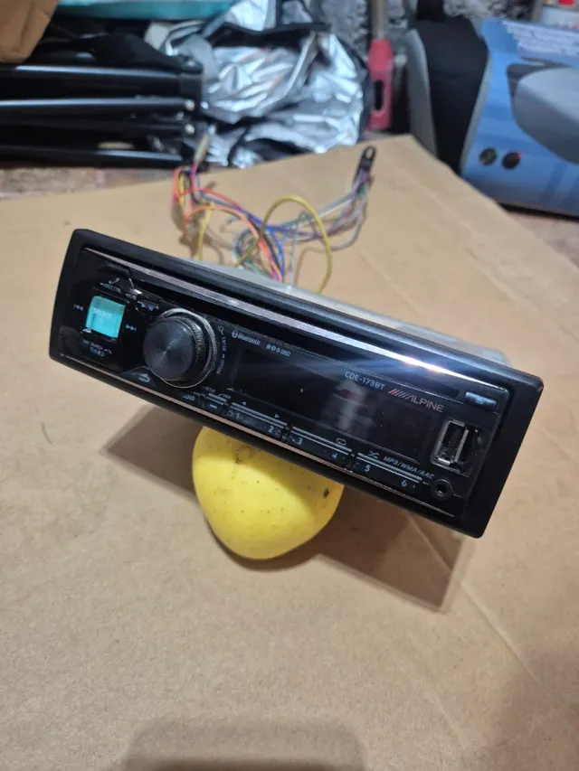 Radio Alpine CDE-173BT Bluetooth USB