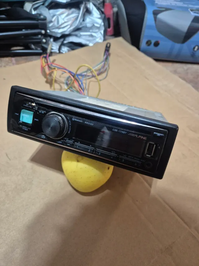 Radio Alpine CDE-173BT Bluetooth USB