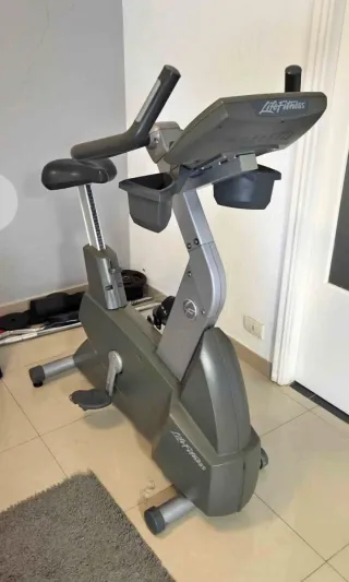 Bicicleta Estática Life Firness Profesional