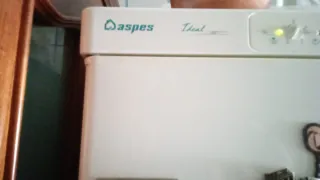 Frigorífico y congelador blanco