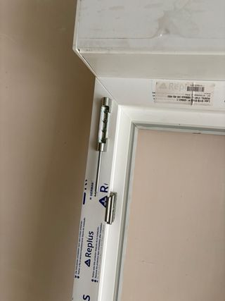 Balconera con cajón nueva