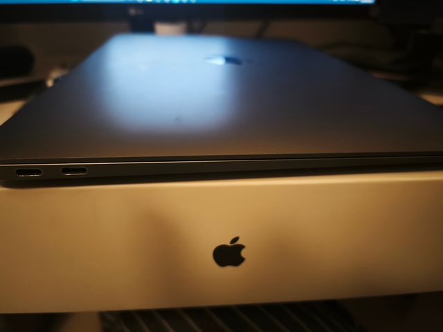 MacBook Air M1 8GB RAM 512GB SSD