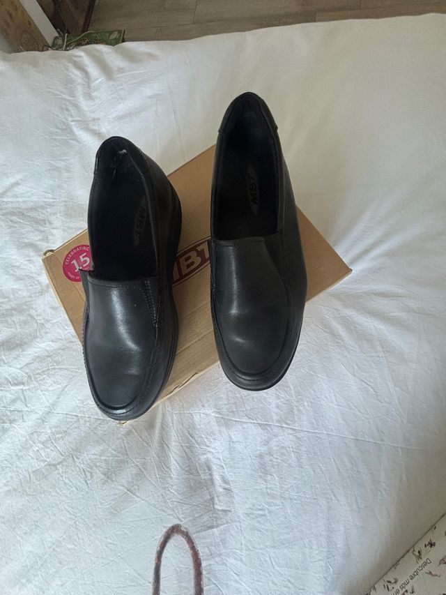 Zapatos MBT Talla 37 Negros