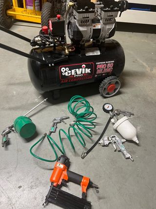 Compresor Cevik Pro 50 Silencioso + Accesorios