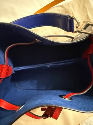 Bolso Louis Vuitton Noé Negro y Rojo