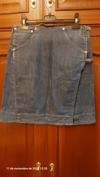 Falda vaquera Levi's azul