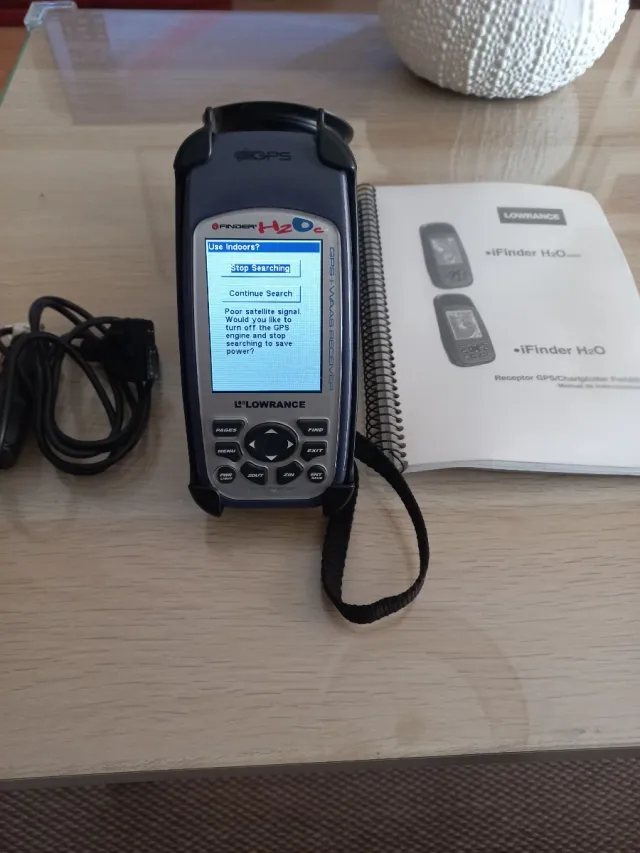 GPS Lowrance H2Oc con soporte
