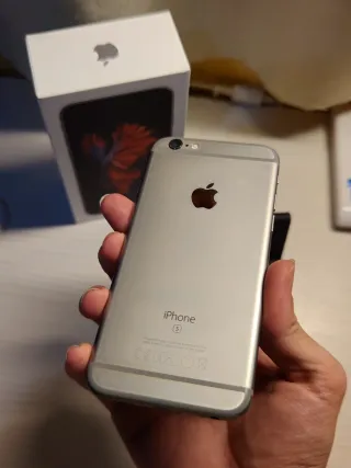 iPhone 6s Grigio 64 GB