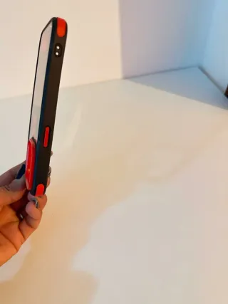 Cover iPhone 14 Pro - Nero/Rosso