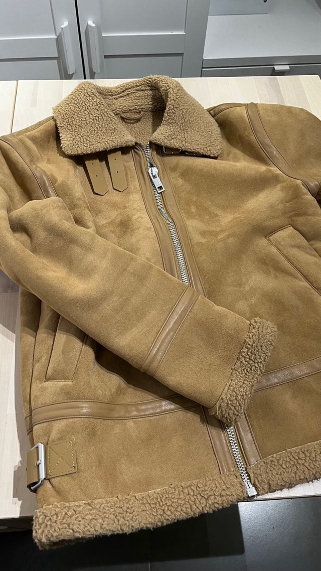 Cazadora efecto ante con borrego