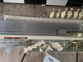 Brother KR-230 Máquina de Tejer Ribber 9mm