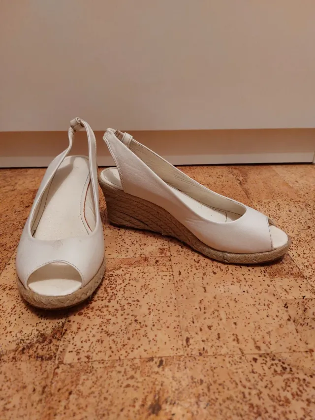 Sandalias blancas mujer