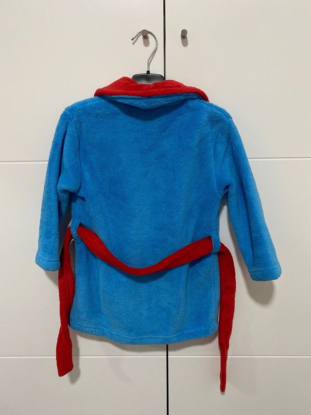 Bata azul y roja de niño talla 3 años Menity