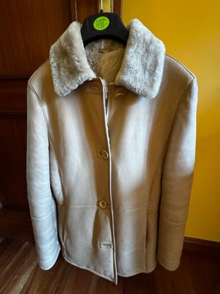 Chaquetón Piel Beige Mujer Talla S con forro