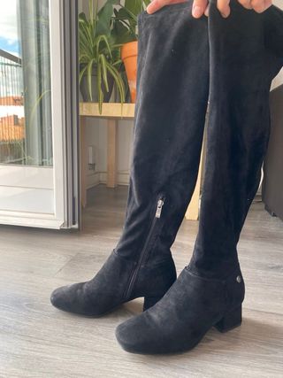 Botas altas negras