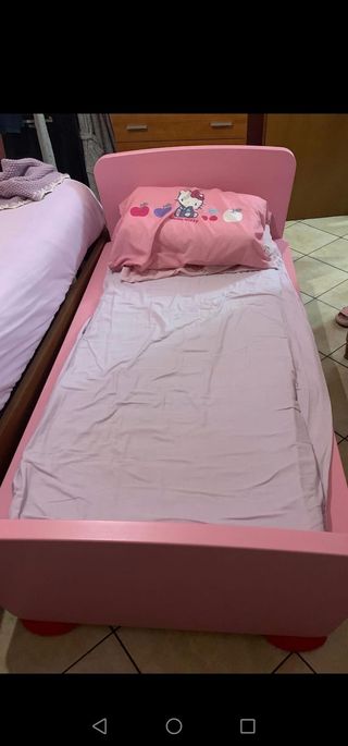 Armadio cameretta bambina rosa e rosso