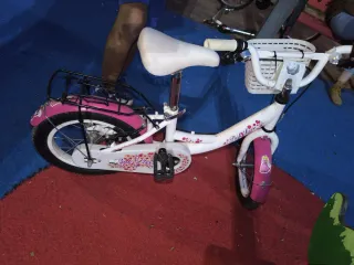 Bicicleta infantil niña rosa y blanca