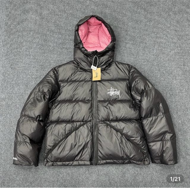 Chaqueta Stussy Negra y Rosa