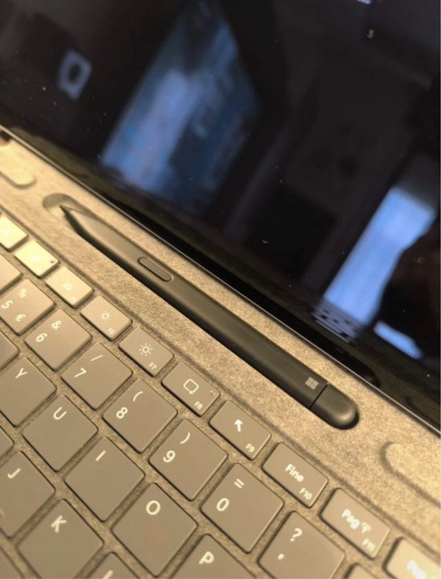 Microsoft Surface Pro 11 Copilot+ PC