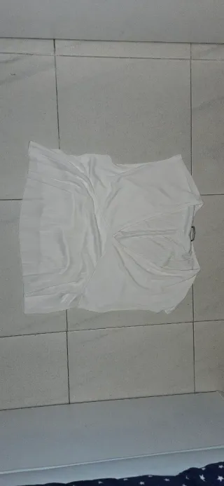 LOTE DE ROPA DE TODO TIPO