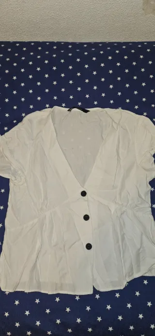 LOTE DE ROPA DE TODO TIPO