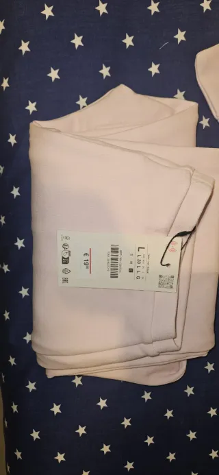 LOTE DE ROPA DE TODO TIPO