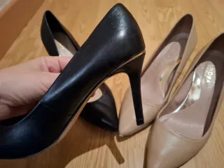 Zapatos 37 de tacón negros y beige