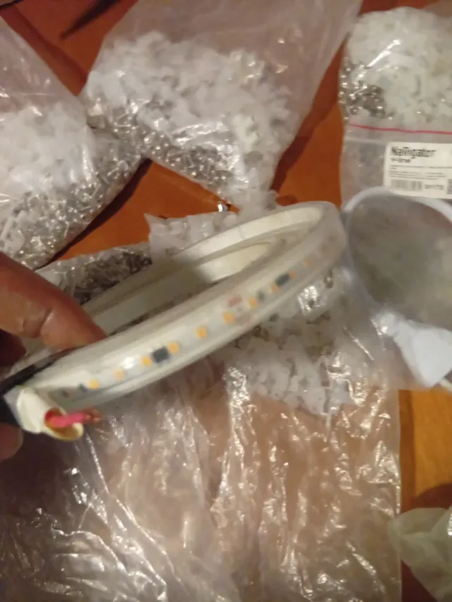 Lote de Tiras LED com Conector, mais de 30 metros