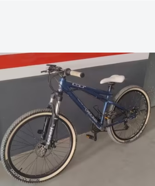 Bicicleta GT Chucker 3.0