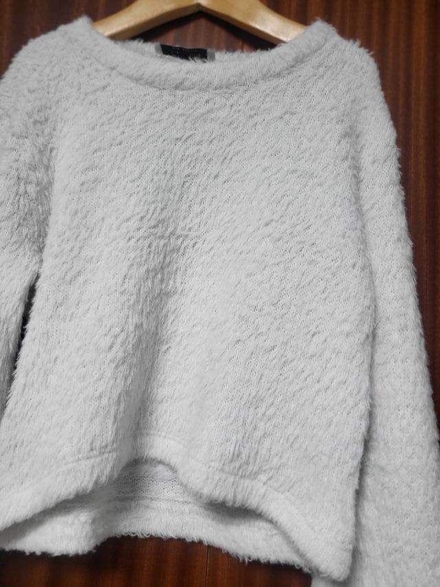 Jersey Bershka blanco manga larga T-M