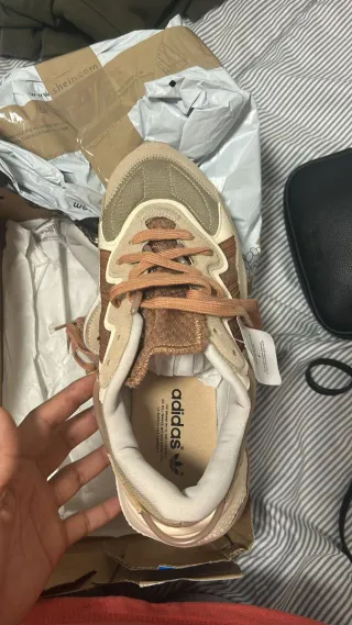 Adidas Ozweego Beige/blanco hueso