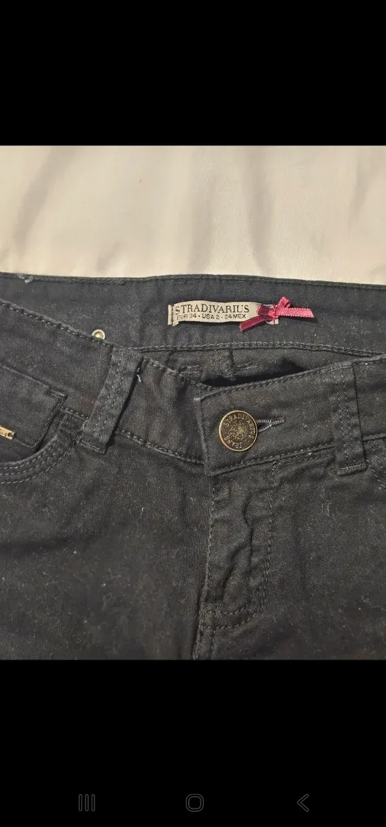 Pantalón Stradivarius pitillo talle alto negro T.3