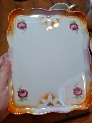 Juego de té individual naranja y rosa con rosas