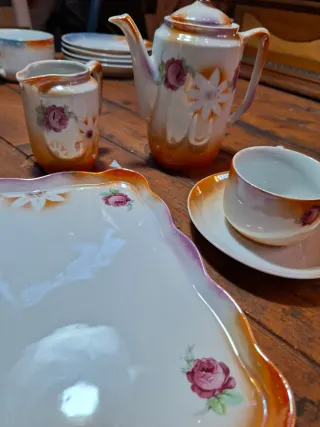 Juego de té individual naranja y rosa con rosas