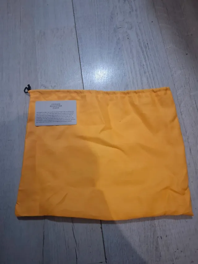 Bolso Goyard Negro con correa