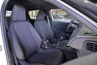 DS DS 3   3 Crossback BlueHDi 81 kW Manual MONTMARTRE