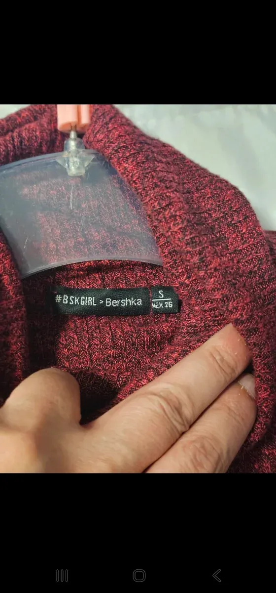 Jersey cuello tortuga Bershka burdeos Talla S