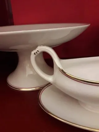 Set in porcellana Epiag, vendibili separatamente