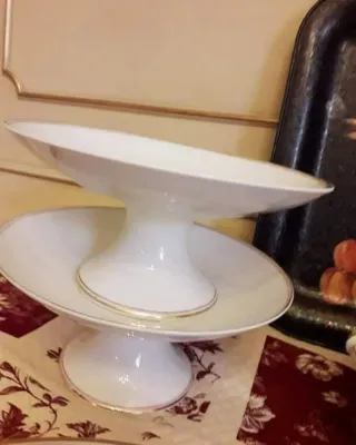 Set in porcellana Epiag, vendibili separatamente