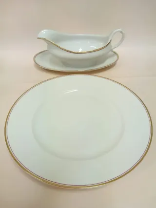 Set in porcellana Epiag, vendibili separatamente