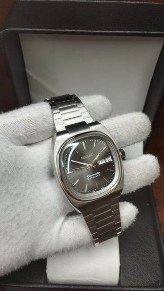 Reloj Seiko Mod Vintage Seamaster Daydate Gris