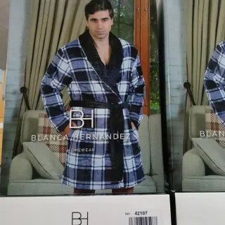 Bata Coralina Corta Caballero BLANCA HERNANDEZ