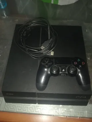 PS4 (PlayStation 4) Negra + Mando Original